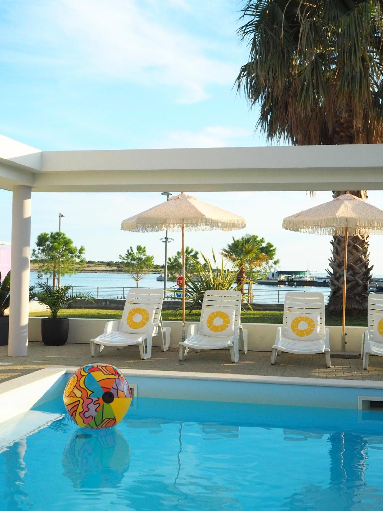 Apartments Bella Sky โนวาลยา ภายนอก รูปภาพ