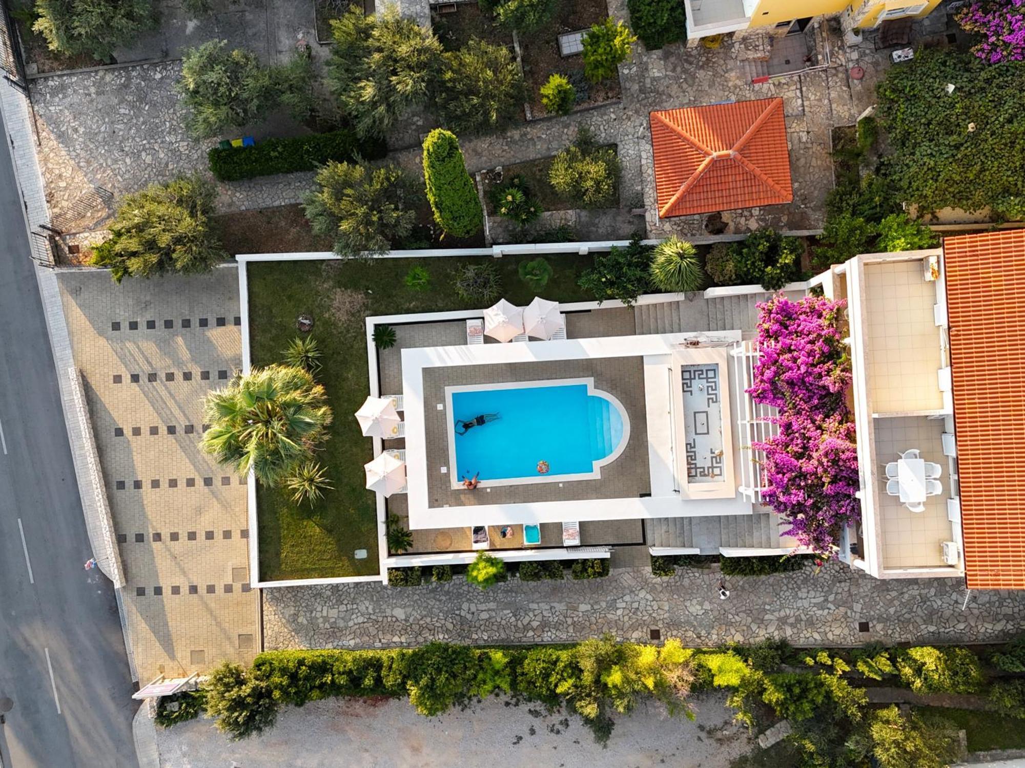 Apartments Bella Sky โนวาลยา ภายนอก รูปภาพ